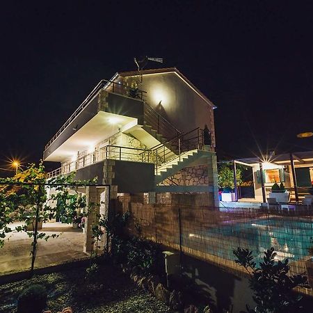 Holiday Home Gabi Рогозниця Екстер'єр фото