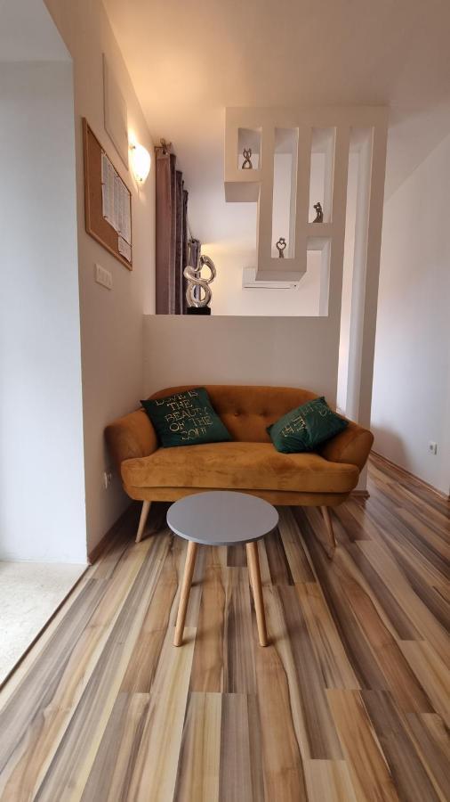 Holiday Home Gabi Рогозниця Екстер'єр фото