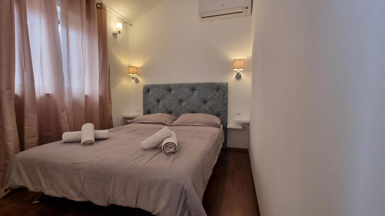 Holiday Home Gabi Рогозниця Екстер'єр фото