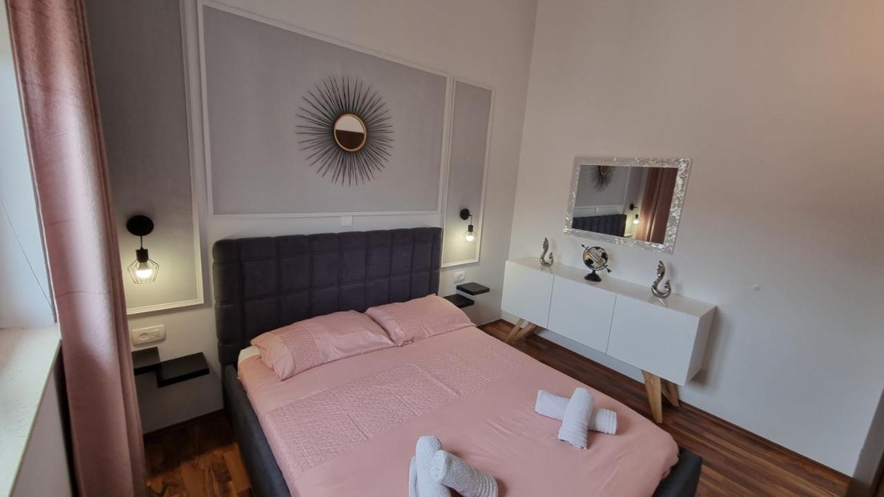 Holiday Home Gabi Рогозниця Екстер'єр фото
